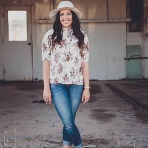 Meet your Posher, Melanie